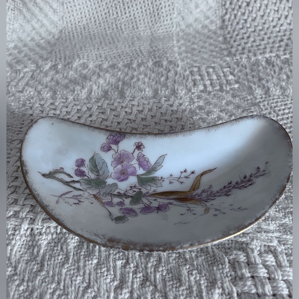 Vintage bone dishes